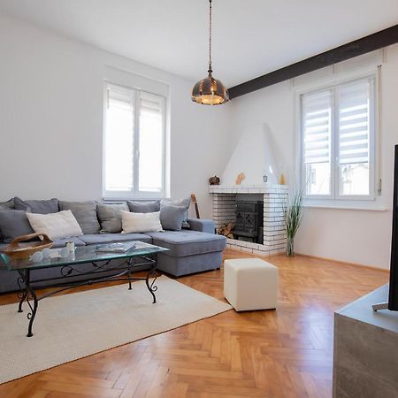 Amphitheater Apartment Pula Exteriér fotografie